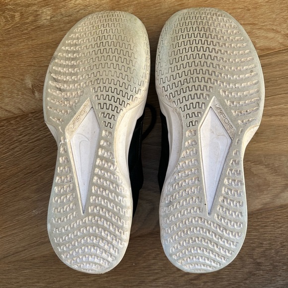 NikeCourt Vapor Lite Tennis Shoe - Picture 3 of 3